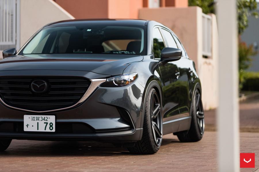Детали экстерьера Mazda CX-9 on Vossen Wheels (HF-1) 2019 года  (фото 15 из 23)